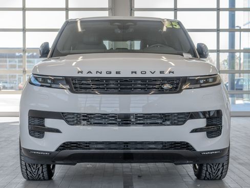 Used 2025 Land Rover Range Rover Sport SE AWD/4WD image 11