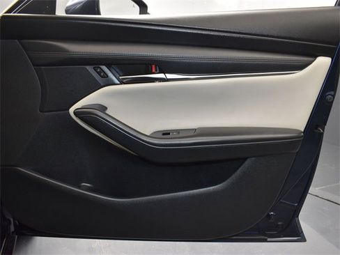 Used 2019 MAZDA MAZDA3 Sedan w/ Select Package image 13