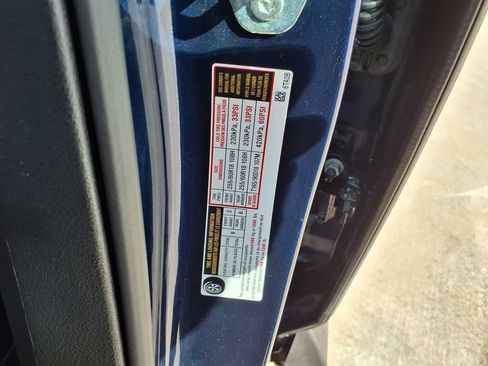 Used 2025 Nissan Pathfinder SV AWD/4WD image 40