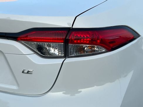 Used 2025 Toyota Corolla LE image 25