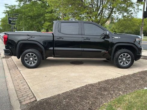 Used 2024 GMC Sierra 1500 AT4 w/ Technology Package AWD/4WD image 6