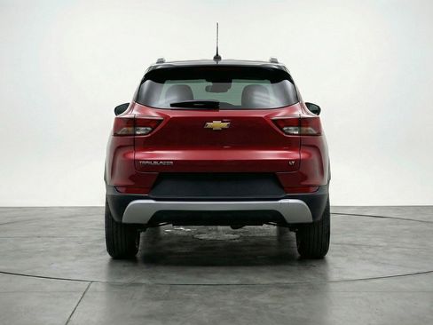 Used 2025 Chevrolet TrailBlazer LT FWD image 7