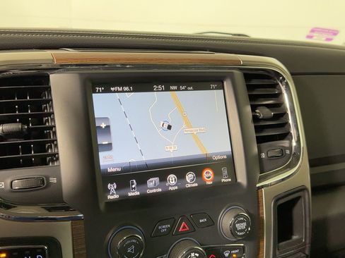 Used 2013 RAM 1500 Laramie w/ Convenience Group image 23