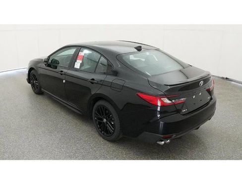 New 2026 Toyota Camry SE FWD image 5