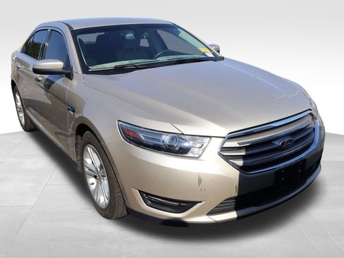 Used 2017 Ford Taurus SEL FWD image 9