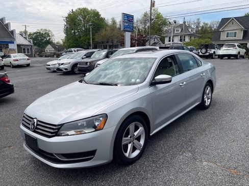 Used 2013 Volkswagen Passat 2.5 SE FWD image 33
