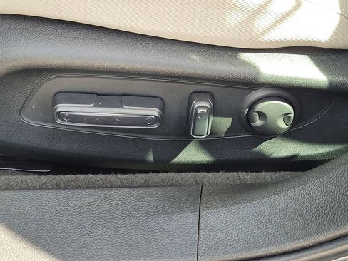 Used 2025 Honda Accord SE image 14