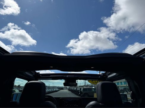 Used 2025 Jeep Wrangler Sahara w/ Safety Group image 12