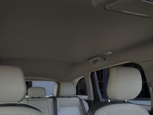 New 2026 Lincoln Nautilus Premier image 25