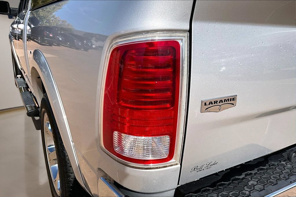 Used 2017 RAM 1500 Laramie RWD image 33