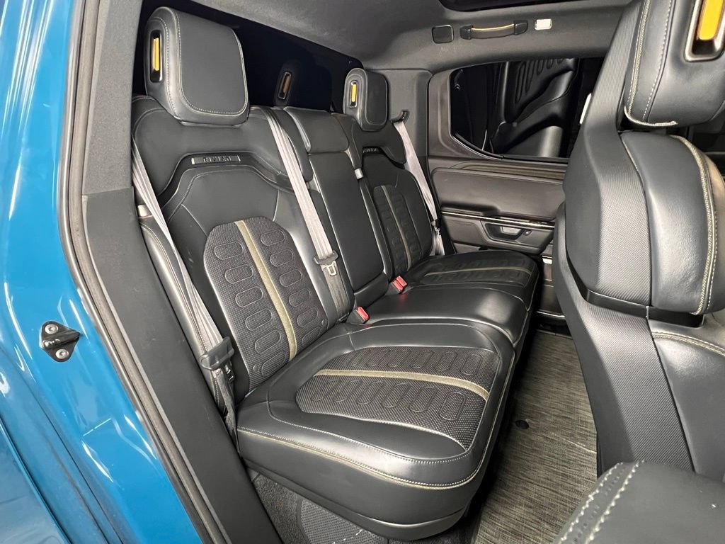 Used 2025 Rivian R1T Adventure Dual AWD/4WD image 11