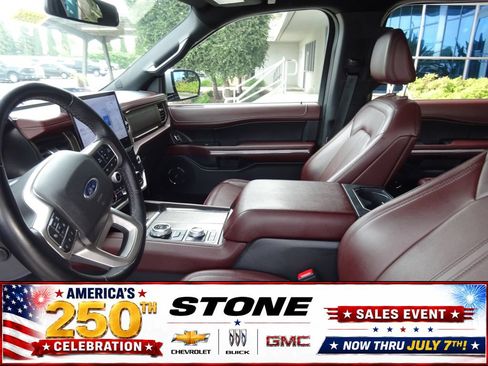Used 2022 Ford Expedition Limited AWD/4WD image 12