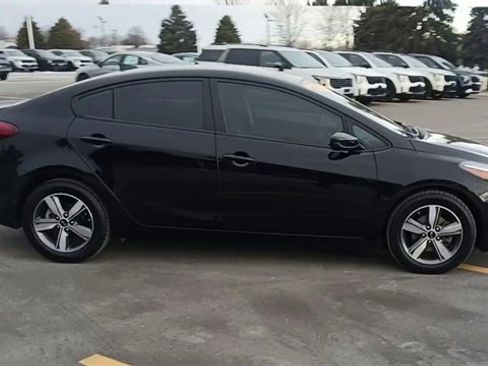 Used 2018 Kia Forte S image 4