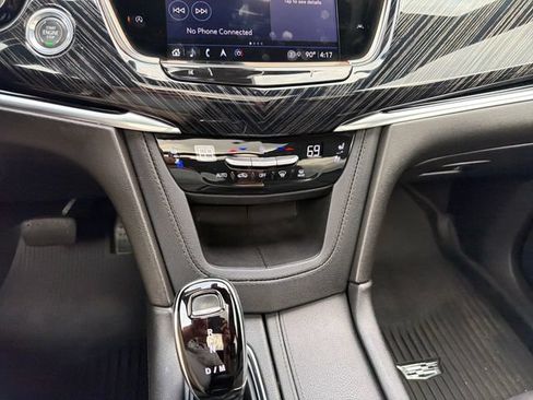 Used 2024 Cadillac XT6 Premium Luxury w/ Technology Package AWD/4WD image 20