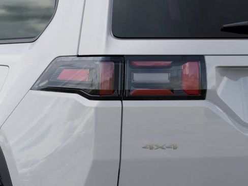 New 2026 Jeep Cherokee Laredo AWD/4WD image 9