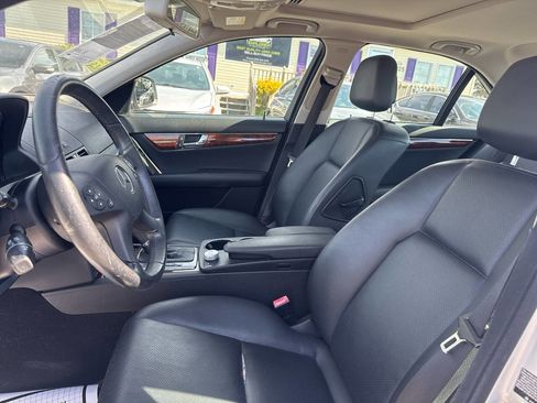 Used 2009 Mercedes-Benz C 300 4MATIC Sedan image 10