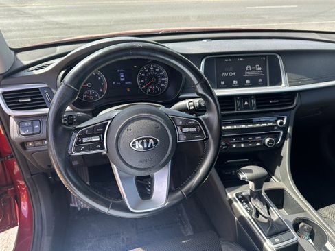 Used 2019 Kia Optima S w/ S Panoramic Sunroof Package FWD image 12