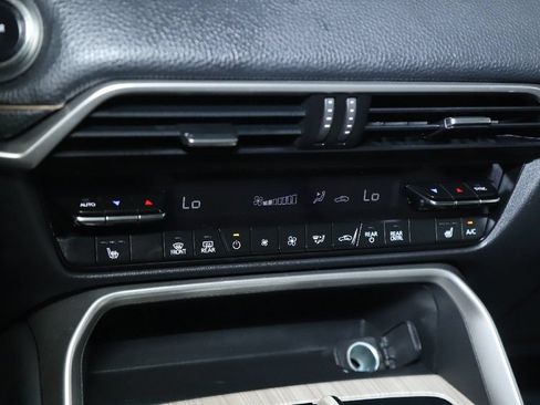 Certified 2024 MAZDA CX-90 Plug-In Hybrid w/ Premium Pkg AWD/4WD image 28