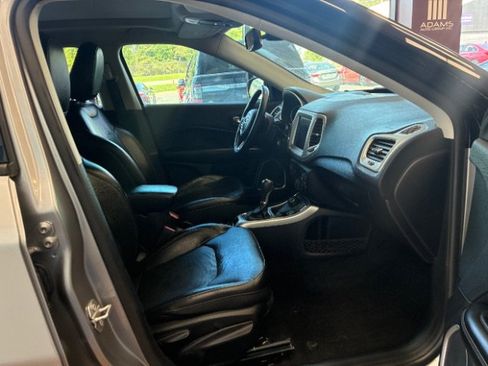 Used 2019 Jeep Compass High Altitude AWD/4WD image 32