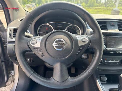 Used 2017 Nissan Sentra SV FWD image 21