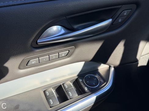 Used 2022 Cadillac XT4 Premium Luxury w/ Safety Alert Package image 11