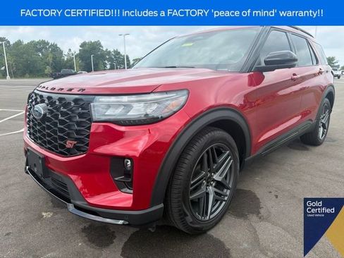 Used 2025 Ford Explorer ST w/ Sun And Sound Package AWD/4WD image 2