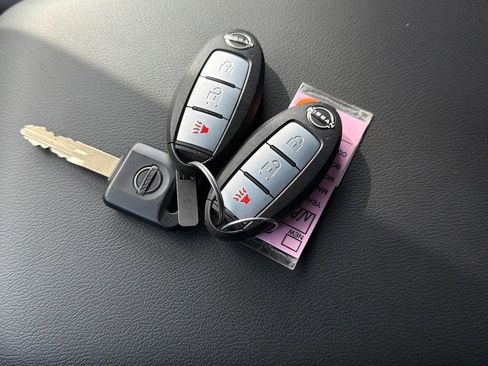 Used 2025 Nissan Frontier S image 23