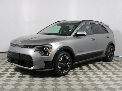 Used 2024 Kia Niro Wind FWD image 3