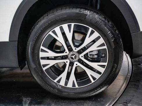 Used 2026 Mercedes-Benz GLB 250 image 10