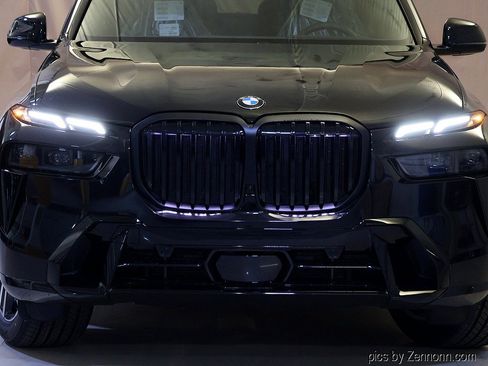 New 2027 BMW X7 xDrive40i w/ M Sport Package AWD/4WD image 6