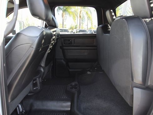 Used 2022 RAM 5500 Tradesman w/ Chrome Appearance Group image 33