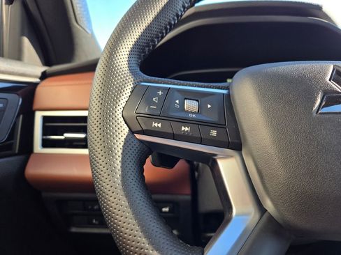 New 2026 Mitsubishi Outlander SEL image 31