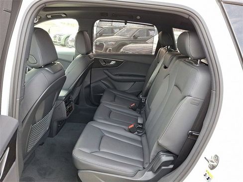 New 2026 Audi Q7 3.0T Premium Plus image 6