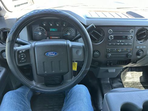Used 2015 Ford F350 XL w/ Power Equipment Group AWD/4WD image 4