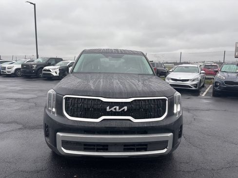 Used 2023 Kia Telluride LX AWD/4WD image 8