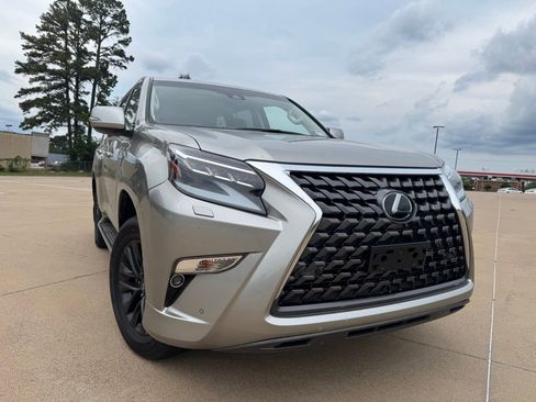 Used 2021 Lexus GX 460 Premium AWD/4WD image 2