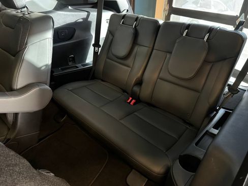 Used 2025 Ford Explorer Active w/ Active Comfort Package AWD/4WD image 21