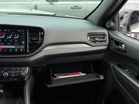 Used 2025 Dodge Durango R/T AWD/4WD image 36