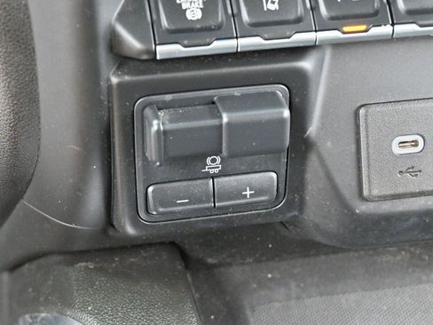 Used 2021 Chevrolet Silverado 2500 High Country w/ Z71 Off-Road Package AWD/4WD image 25