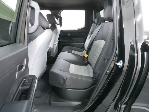 Used 2025 Toyota Tacoma TRD Sport image 24