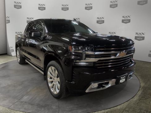 Used 2020 Chevrolet Silverado 1500 High Country w/ Technology Package AWD/4WD image 1