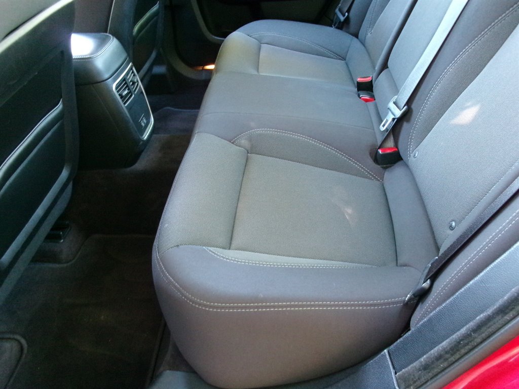 Used 2016 Dodge Charger SE RWD image 33