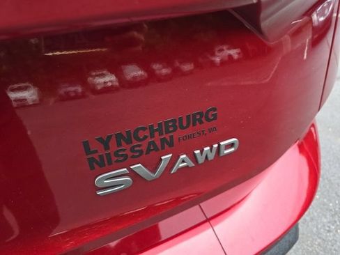 Used 2024 Nissan Rogue SV w/ SV Premium Package AWD/4WD image 10