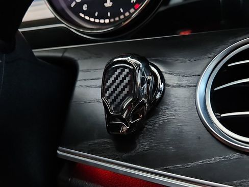 Certified 2017 Mercedes-Benz E 300 4MATIC image 24