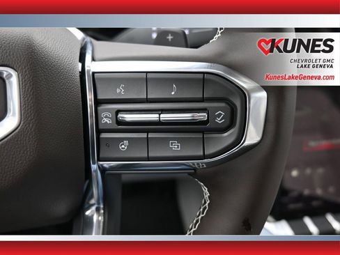 New 2026 GMC Acadia Denali w/ Super Cruise Package image 18