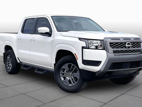 Used 2025 Nissan Frontier SV AWD/4WD image 3