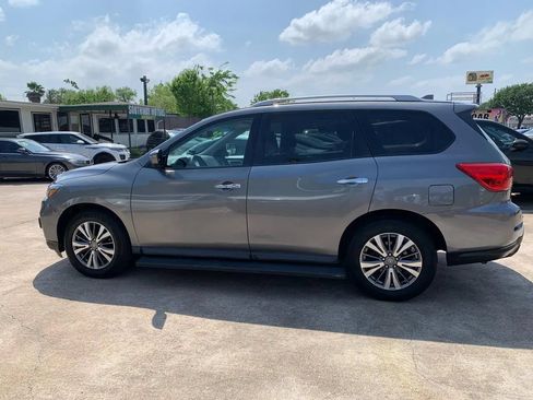 Used 2020 Nissan Pathfinder SL AWD/4WD image 9