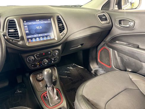Used 2018 Jeep Compass Trailhawk w/ Leather Interior Group image 25