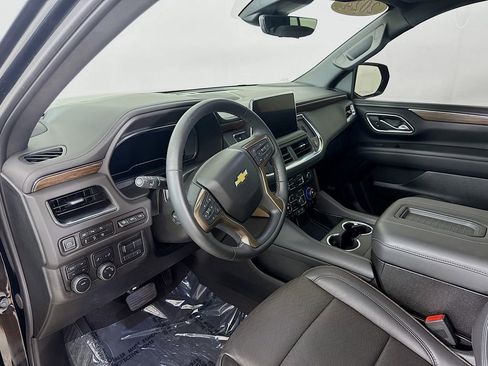 Used 2024 Chevrolet Tahoe High Country w/ Premium Package image 10