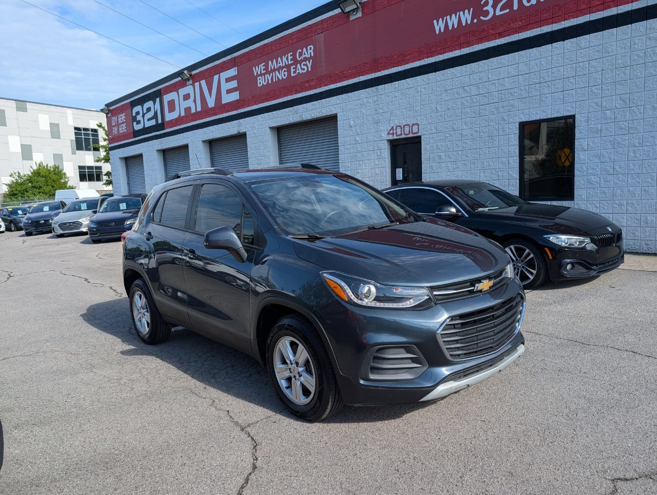 Used 2021 Chevrolet Trax LT AWD/4WD image 1